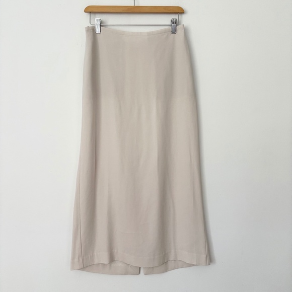 Babaton immaculate mid rise crepe skirt - Picture 5 of 9